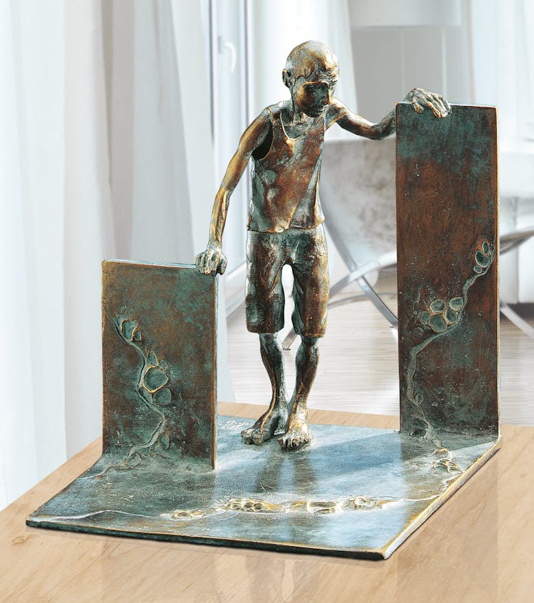 Bronzefigur Der gewagte Schritt von Woytek