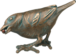 Bronzefigur Spatz mit Beere von Atelier Strassacker