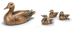 Bronzeskulptur Ente mit Küken - Set