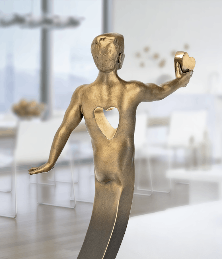 Bronzefigur «Love» von Annie Jungers