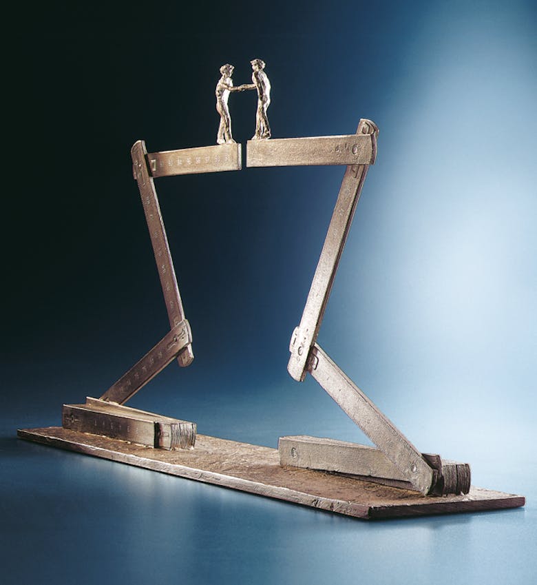 Bronzefigur Millennium von Michel Favre