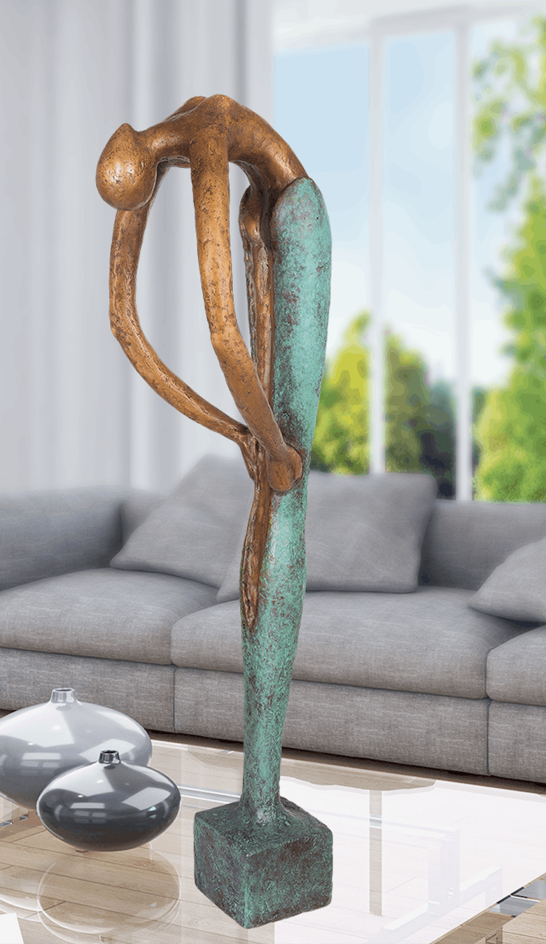 Bronzefigur Die Häutung von Andrea Kraft