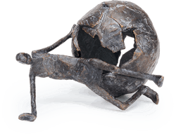 Bronzefigur »Zerbrochen« von Marianne Mostert