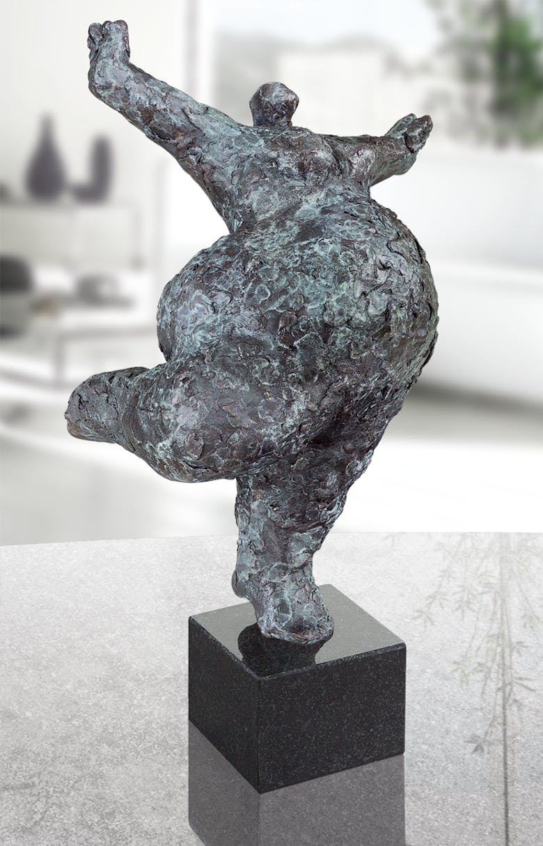 Bronzefigur Balance 28 von Wim Heesakkers