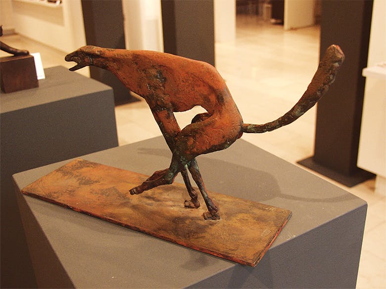 Bronzefigur Windhund von Hermann Koziol