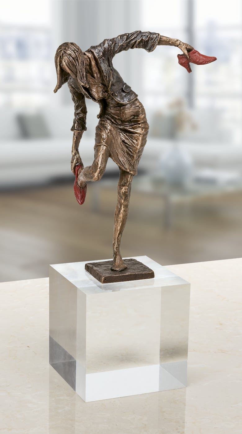 Bronzefigur Bürofrau-Balance von Vitali Safronov